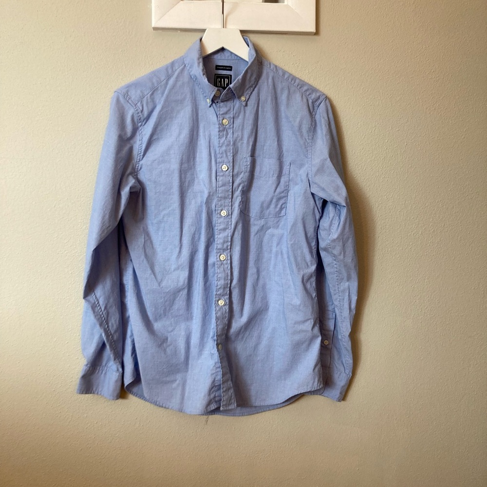 Gap Button Up